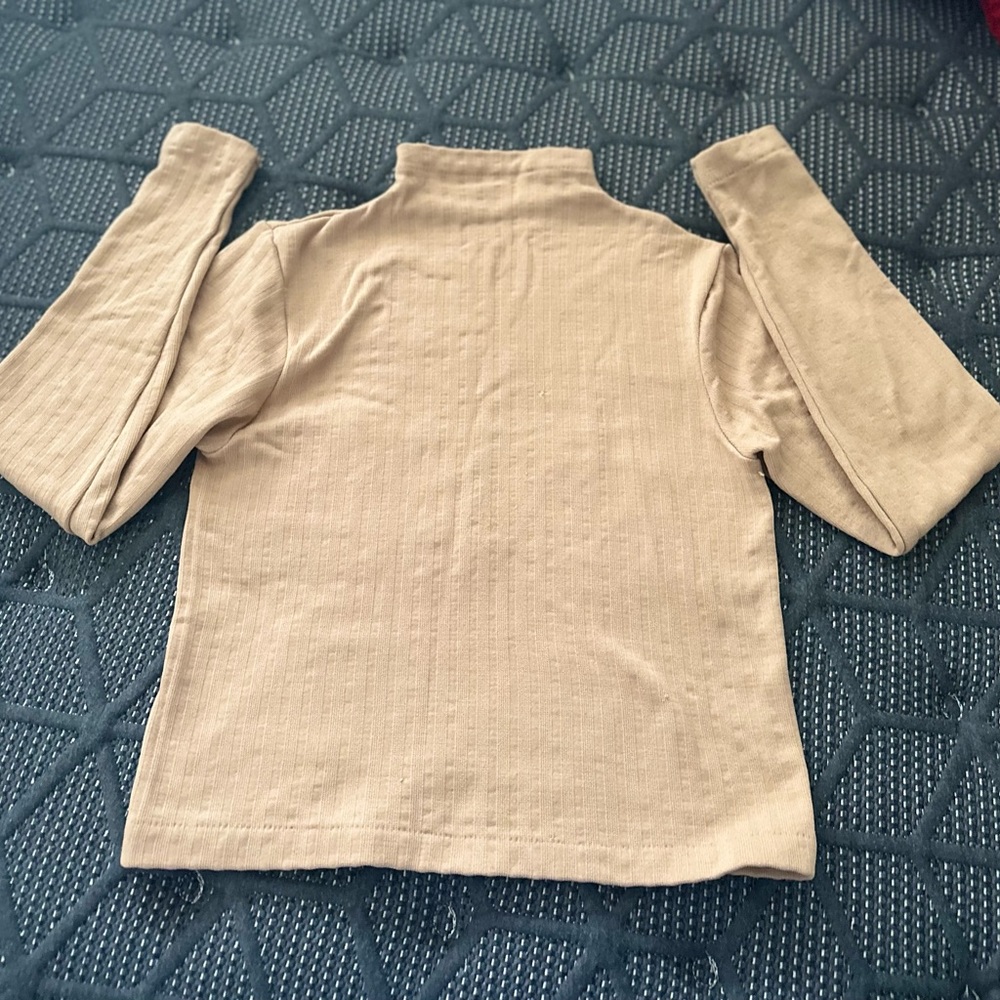 turtle neck long sleeve blouse